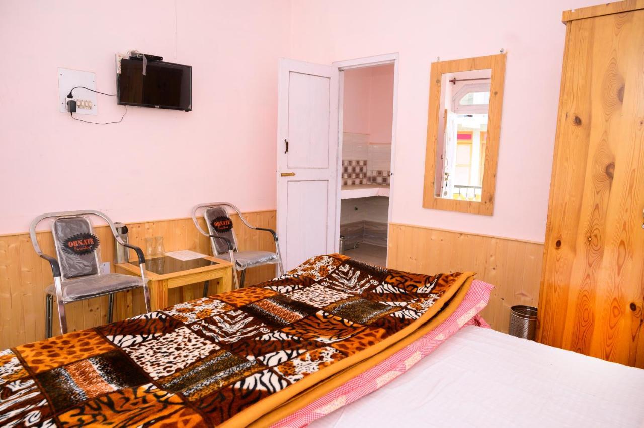 Snow Oak Guest House Kasol Kültér fotó