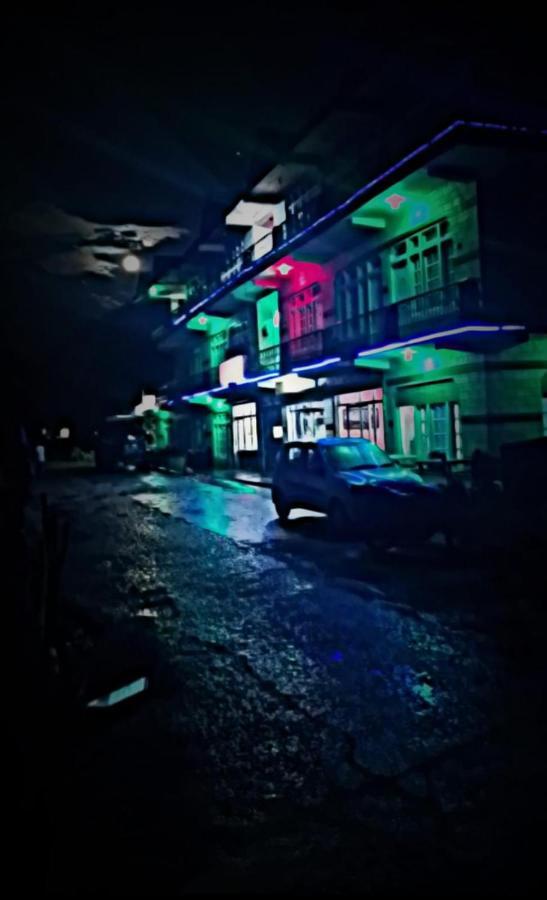 Snow Oak Guest House Kasol Kültér fotó